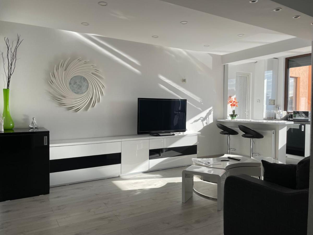 Apartament Luxury Two Militari M3 *