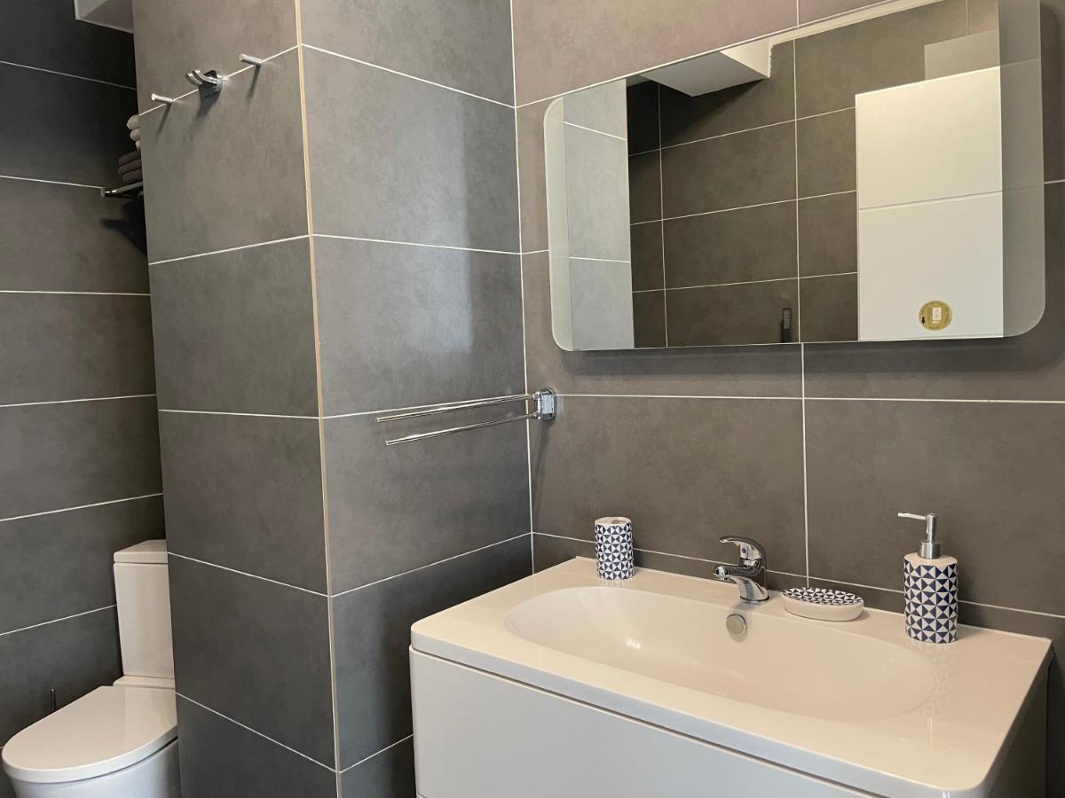 Luxury Two Militari M3 * Bucureşti