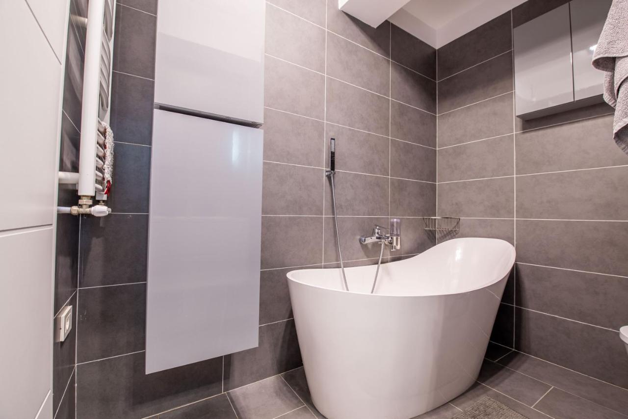 Luxury Two Militari M3 Apartament Bucureşti